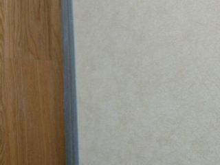 套装门、踢脚线安装