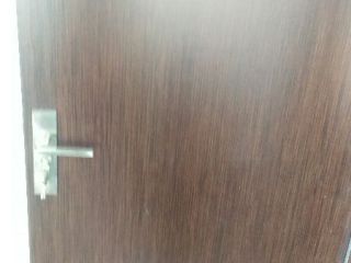 套装门、踢脚线安装
