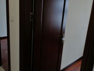 成品门及墙纸铺贴