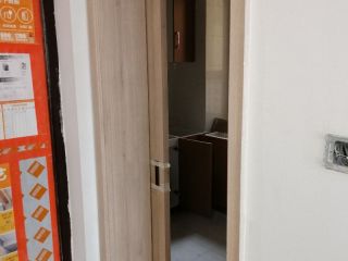 套装门、踢脚线安装