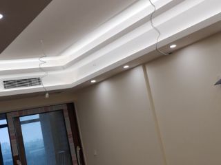 墙、顶面腻子批嵌