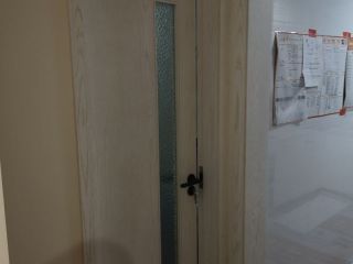 成品门及墙纸铺贴