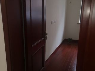 成品门及墙纸铺贴
