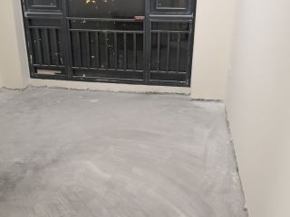 地砖铺贴及地面找平施作