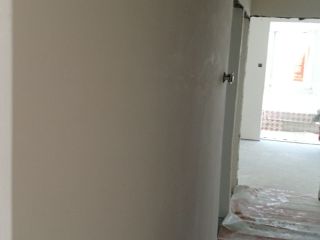 墙、顶面腻子批嵌