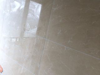 厨房、卫生间墙砖施作
