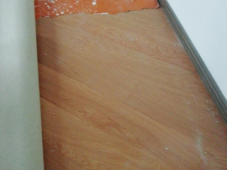 实木复合地板铺设