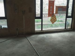 强、弱电路穿线施作