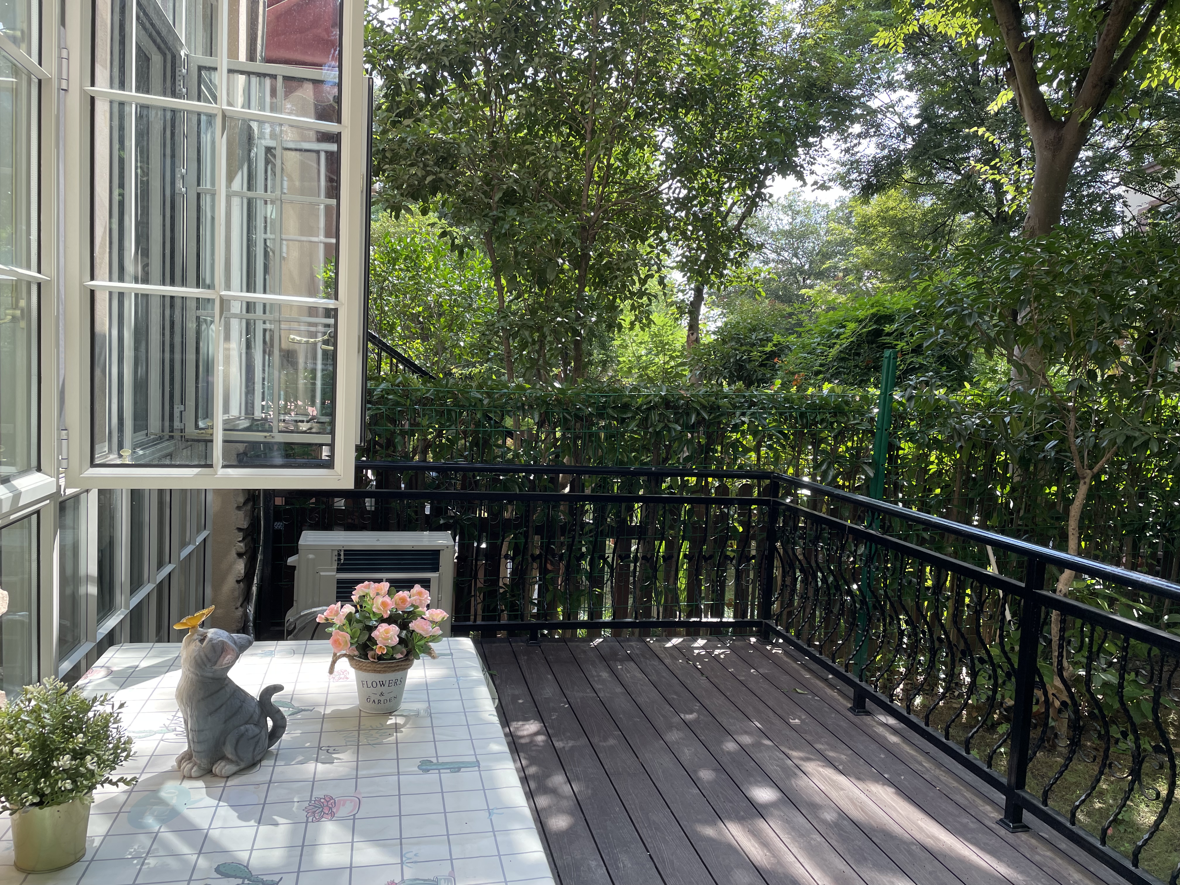 阳台猫屋设计灵感大全，让爱宠温馨舒适生活