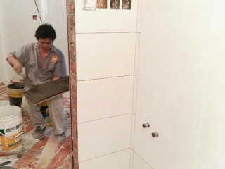 地砖铺贴及地面找平施作