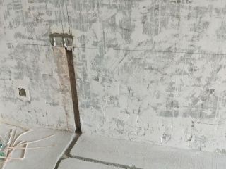 水、电管开槽施作