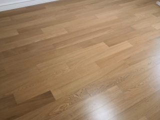实木复合地板铺设