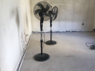 水、电管开槽施作