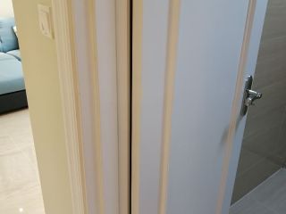 套装门、踢脚线安装