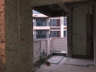 强、弱电路穿线施作