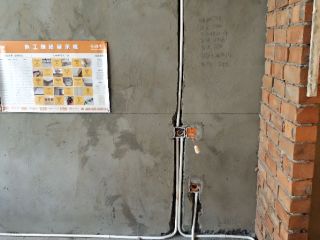 水、电管开槽施作