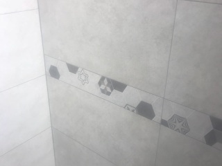厨房、卫生间墙砖施作