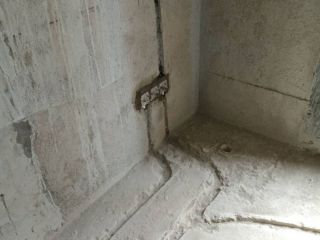 水、电管开槽施作
