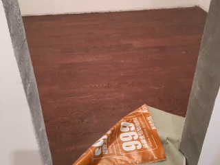 实木复合地板铺设