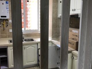 套装门、踢脚线安装