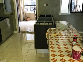 成品门及墙纸铺贴