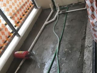 水、电管开槽施作