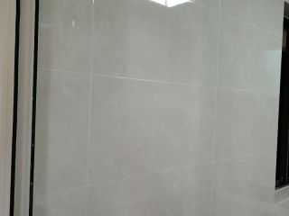 厨房、卫生间墙砖施作