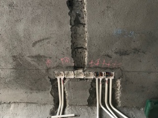 强、弱电路穿线施作