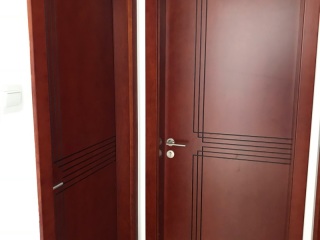 成品门及墙纸铺贴