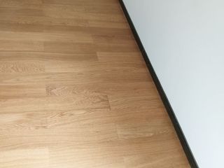 实木复合地板铺设