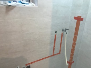 厨房、卫生间墙砖施作