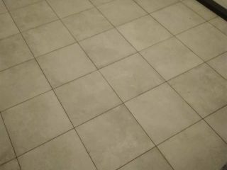 地砖铺贴及地面找平施作