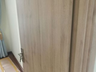 套装门、踢脚线安装