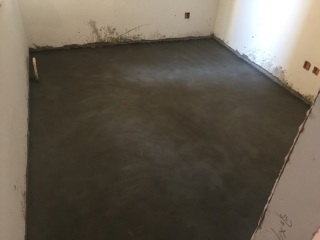 地砖铺贴及地面找平施作