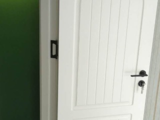 成品门及墙纸铺贴