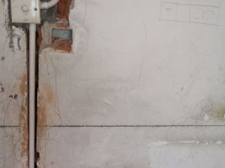 水、电管开槽施工