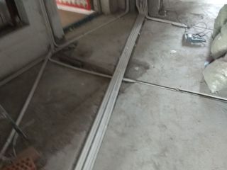 强、弱电布管穿线