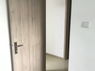套装门、踢脚线安装