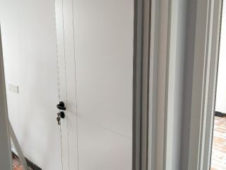 成品门及墙纸铺贴