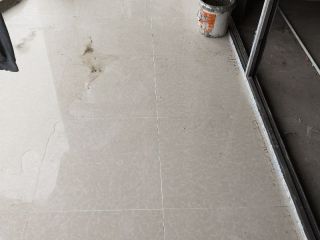 地砖铺贴及地面找平施作