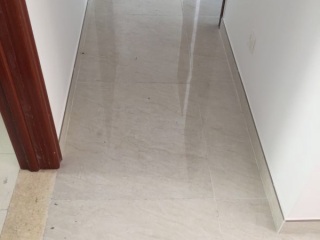 地砖铺贴及地面找平施作