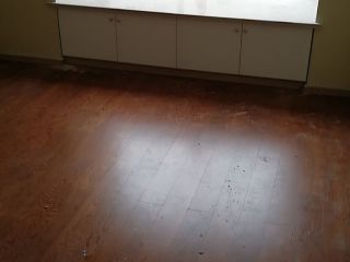 实木复合地板铺设