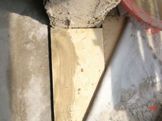 地砖铺贴及地面找平施作