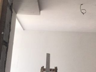 墙、顶面腻子批嵌