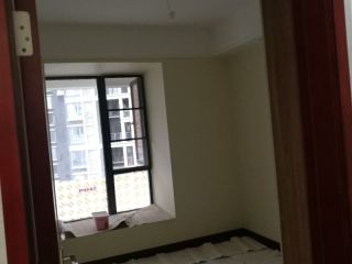 成品门及墙纸铺贴