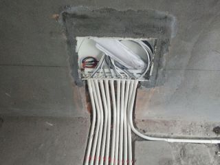 强、弱电布管穿线