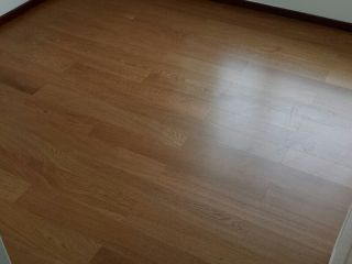 实木复合地板铺设