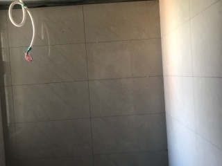 厨房、卫生间墙砖施作