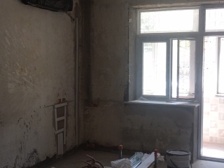 地砖铺贴及地面找平施作