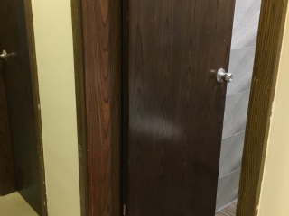 成品门及墙纸铺贴